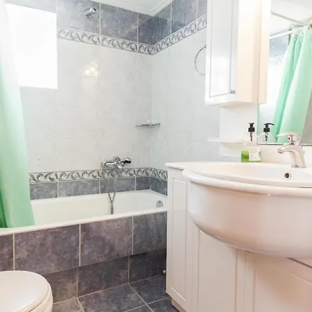 Koridalos 3 Bd Terrace With Spectacular Views Apartment *